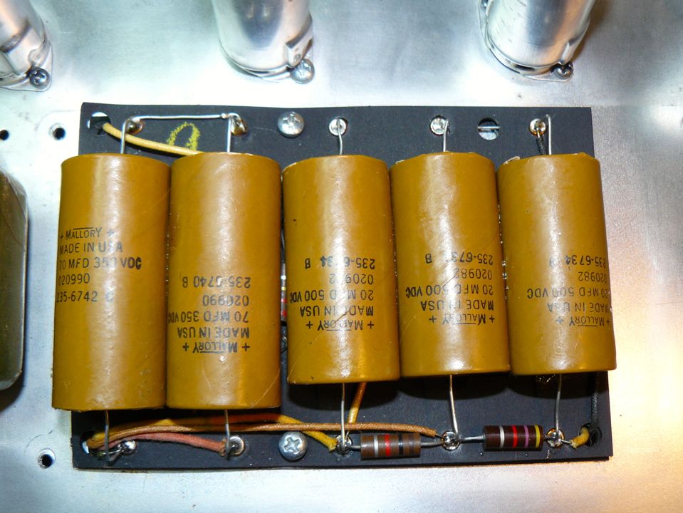 Fender_Bandmaster_new_capacitors